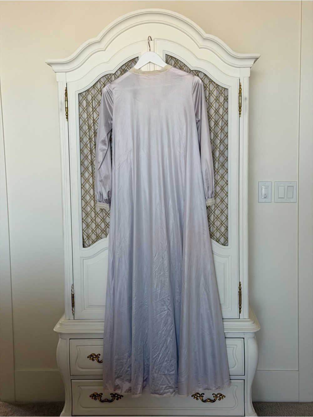 Miss Elaine Lavender Long Vintage Lace-Trim Peignoir Set - Picture 7 of 10